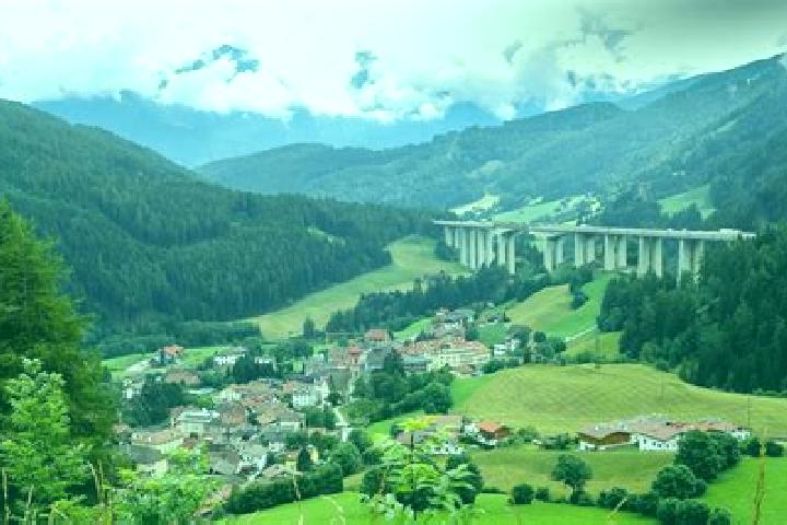 Harper, 22 — Escort in Brennero - Brenner, Italy
