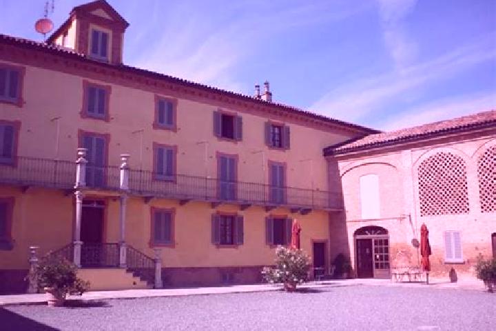 Harper, 22 — Escort in Castel Boglione, Italy