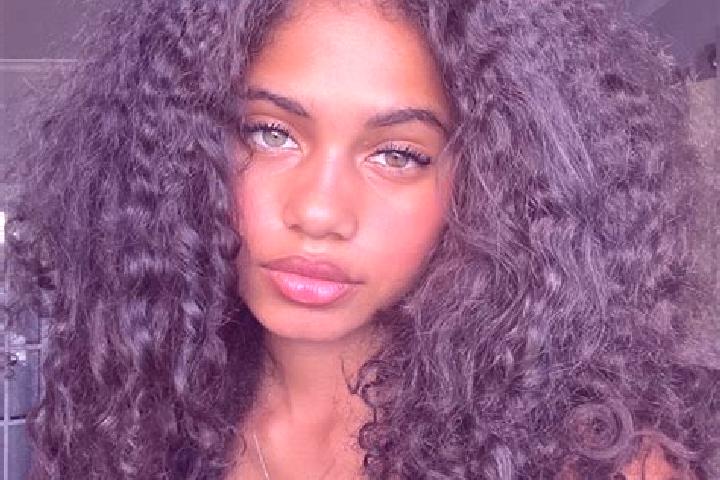 Harper, 23, a auburn blue-eyed ebony companion based in Kizilcasoeguet. Offering Striptease, Fetish, Massage. Available for incall and outcall, overnight boo...