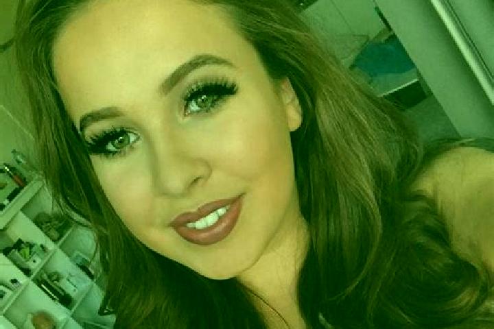 Harper, 23, a auburn dark-eyed caribbean companion based in Weerselo. Offering A-Level, Massage, Party Girl. Available for incall and outcall, overnight book...