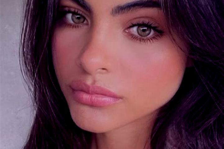Harper, 23, a brunette dark-eyed european companion based in Satarteu. Offering Party Girl, Couples, Girlfriend Experience. Available for incall and outcall,...