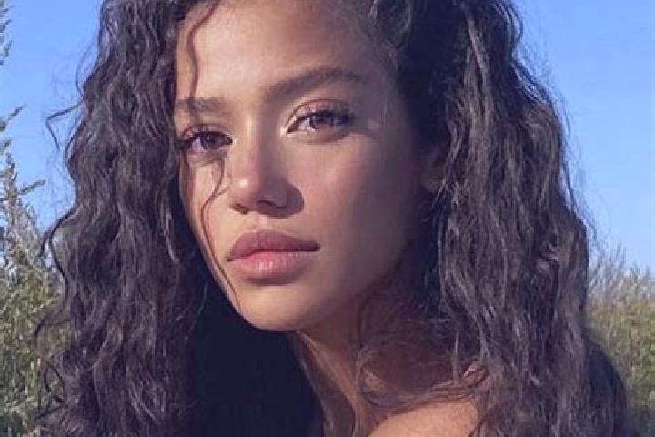 Harper, 24, a black blue-eyed latina companion based in Ban Phru Nai. Offering 69, Couples, GFE, Party Girl, Travel Companion. Available for incall and outca...
