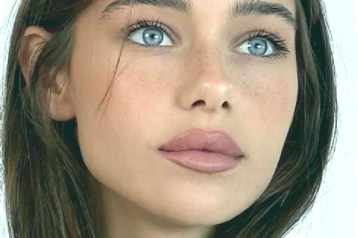 Harper, 24, a brunette amber-eyed mixed companion based in Neuquen. Offering 69, Fetish, Striptease. Available for incall and outcall, day and evening dates.