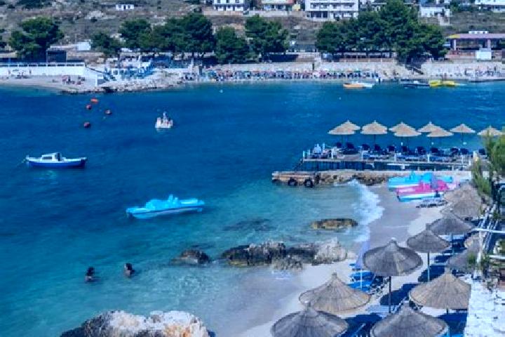 Harper, 25 — Escort in Lumas, Albania