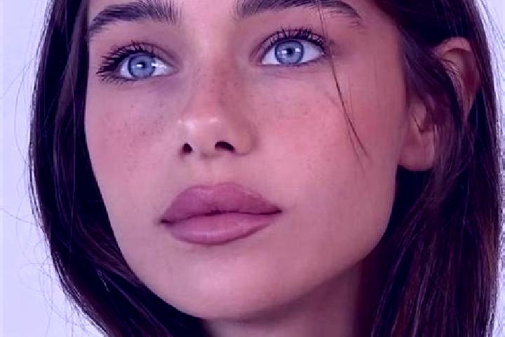 Harper, 26, a brunette brown-eyed mediterranean companion based in Suda. Offering Couples, Domination, Duos. Available for incall and outcall, overnight book...