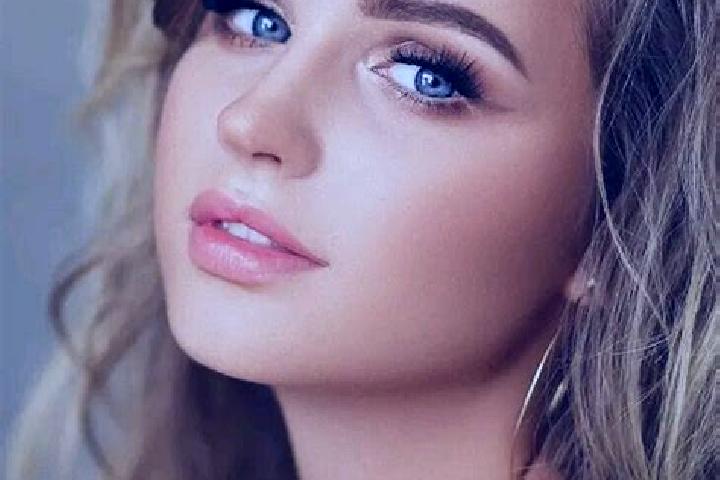 Harper, 26, a dark blonde blue-eyed slavic companion based in Tsoundzou 2. Offering A-Level, Couples, Overnight. Available for incall and outcall, day and ev...