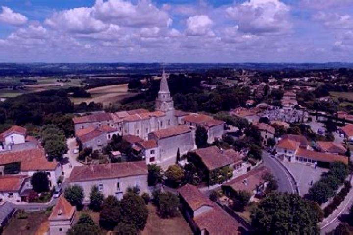 Harper, 26 — Escort in Sainte-Colombe-en-Bruilhois, France