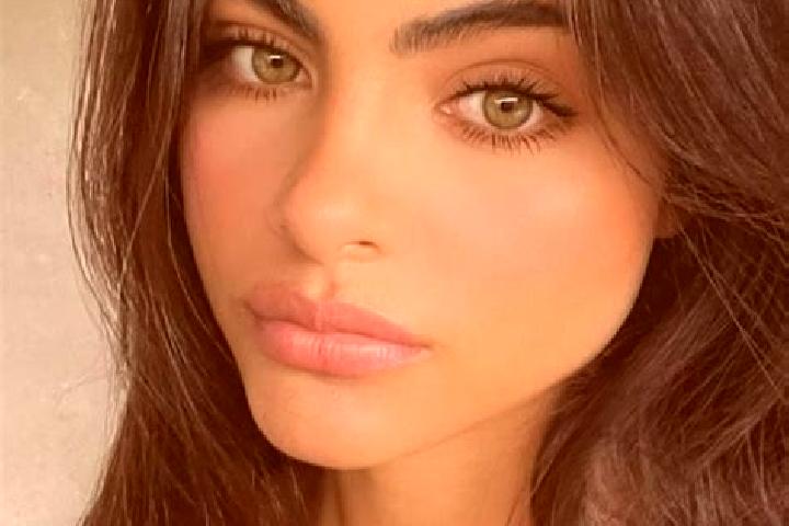 Harper, 27, a black green-eyed caucasian companion based in Lubon. Offering Travel Companion, Tantra, Prostate Massage. Available for incall and outcall, day...