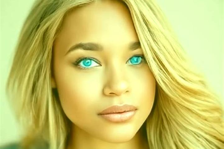Harper, 27, a dark blonde blue-eyed latina companion based in Cynthiana. Offering Tantra, Overnight, BDSM, Couples. Available for incall and outcall, overnig...