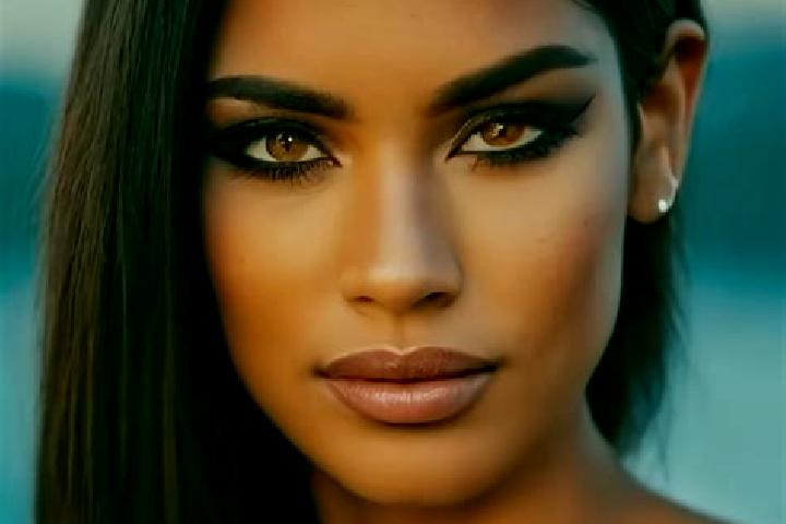 Harper, 27, a red brown-eyed latina companion based in Korcula. Offering Duos, CIM, Girlfriend Experience, GFE. Available for incall and outcall, day and eve...