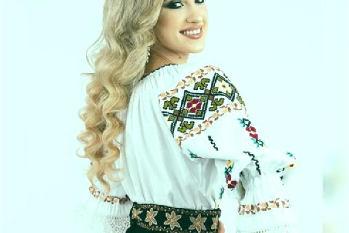 Harper, 27 — Escort in Ciocmani, Romania