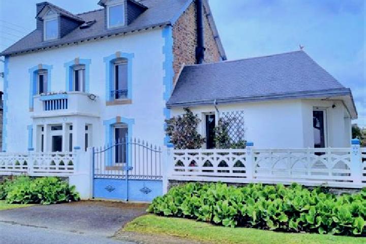 Harper, 27 — Escort in Etables-sur-Mer, France
