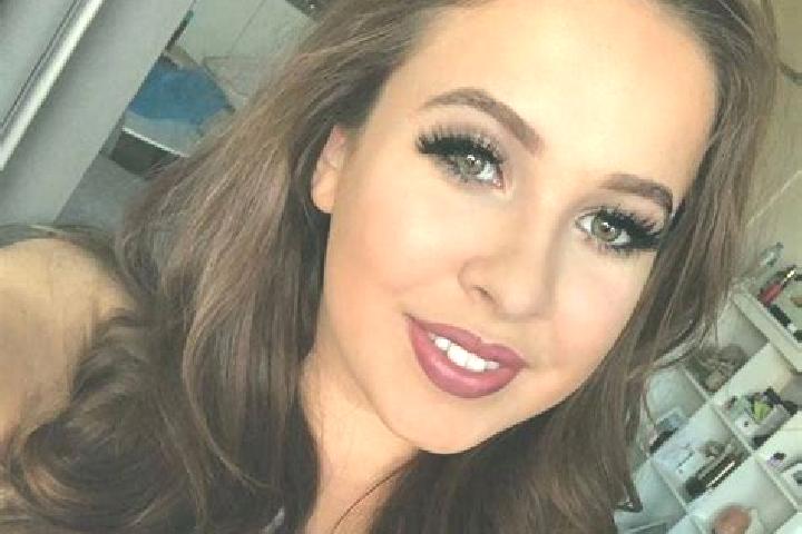 Harper, 28, a brunette grey-eyed caribbean companion based in Katsdorf. Offering Domination, Party Girl, Duos. Available for incall and outcall, overnight bo...