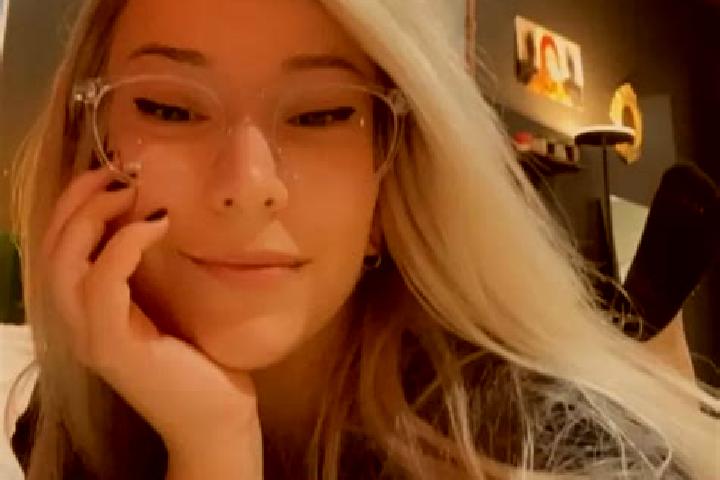 Harper, 29, a platinum blonde amber-eyed mixed companion based in Queens. Offering Duos, Party Girl, Dinner Date. Available for incall and outcall, day and e...