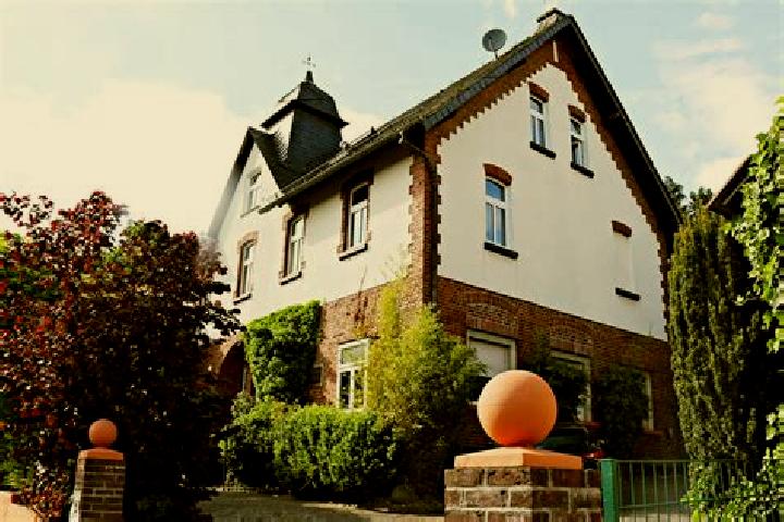 Harper, 30 — Escort in Berod, Germany