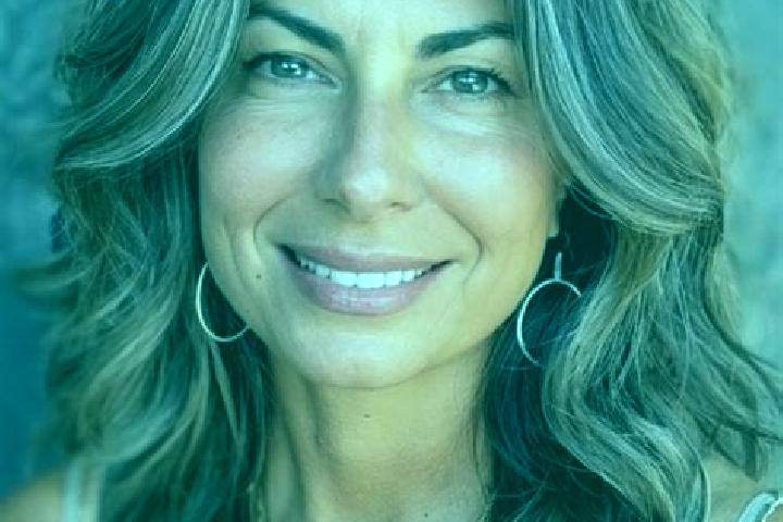 Harper, 32, a brunette grey-eyed latina companion based in Casinhas. Offering OWO, Erotic Massage, Dinner Date, BDSM. Available for incall and outcall, day a...