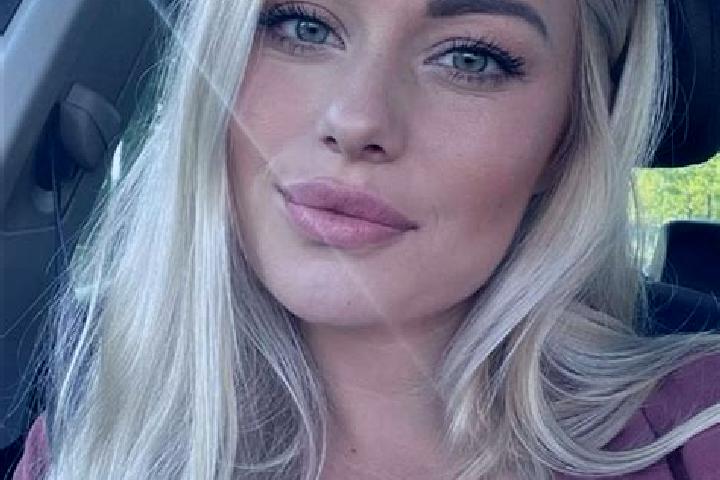 Harper, 33, a blonde hazel-eyed indian companion based in Ghiardo. Offering Erotic Massage, Fetish, Roleplay, BDSM. Available for incall and outcall, day and...