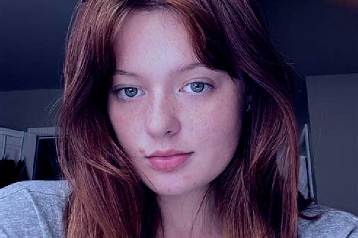 Harper, 33, a red blue-eyed mixed companion based in Calugarei. Offering A-Level, BDSM, Deep French Kissing, Girlfriend Experience. Available for incall and ...