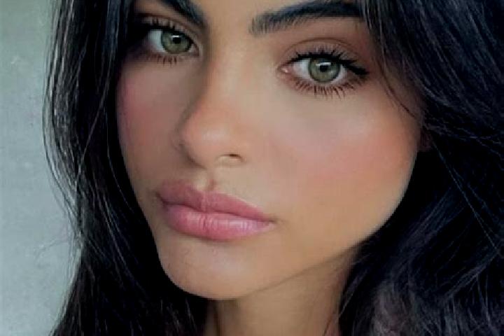 Harper, 34, a black hazel-eyed european companion based in Hudsonville. Offering Tantra, Roleplay, Prostate Massage. Available for incall and outcall, overni...