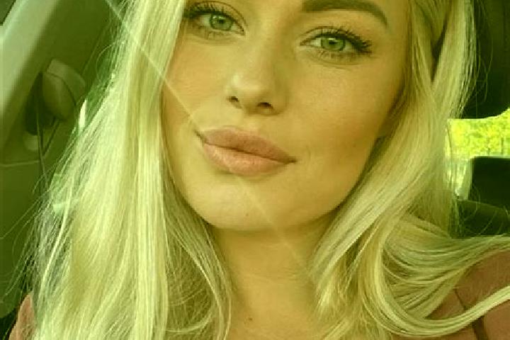 Harper, 34, a blonde hazel-eyed ebony companion based in Neumagen-Dhron. Offering OWO, GFE, Travel Companion. Available for incall and outcall, overnight boo...