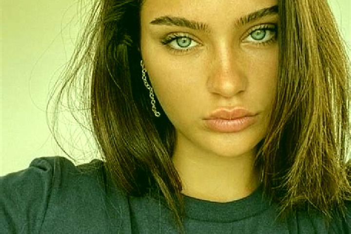 Harper, 34, a brunette blue-eyed mixed companion based in Bukbatang. Offering Dinner Date, OWO, GFE. Available for incall and outcall, day and evening dates.