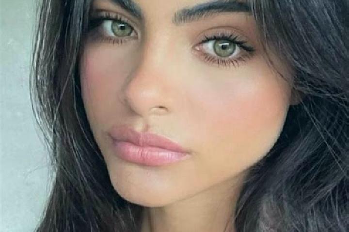 Harper, 34, a brunette green-eyed caucasian companion based in Anlong Phe. Offering Domination, Overnight. Available for incall and outcall, day and evening ...