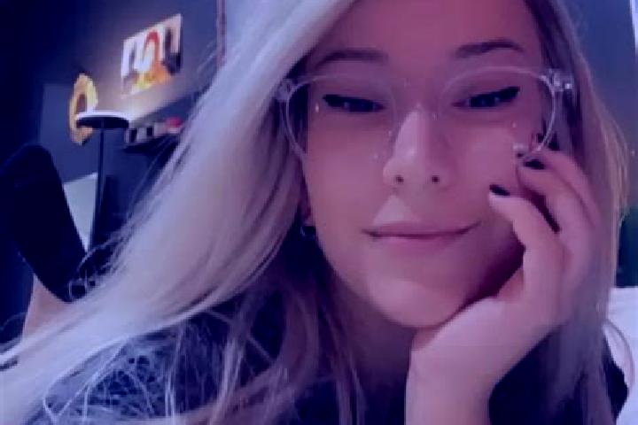 Harper, 35, a blonde amber-eyed ebony companion based in Poli. Offering 69, OWO, Roleplay, Striptease, Dinner Date. Available for incall and outcall, day and...