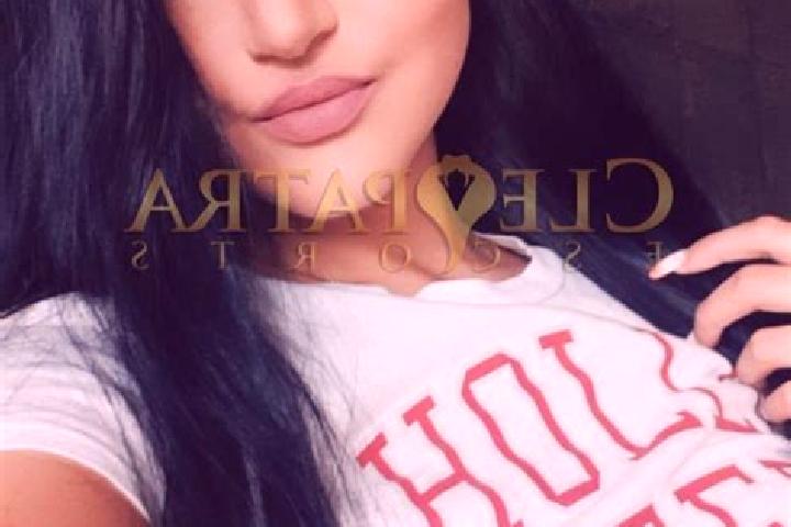 Harper, 35, a dark blonde amber-eyed indian companion based in Damianopolis. Offering A-Level, OWO, Fetish, Tantra. Available for incall and outcall, day and...