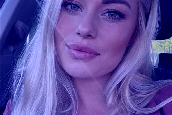 Harper, 36, a blonde hazel-eyed latina companion based in Fieupleu. Offering Overnight, Fetish, Couples, Massage, Prostate Massage. Available for incall and ...