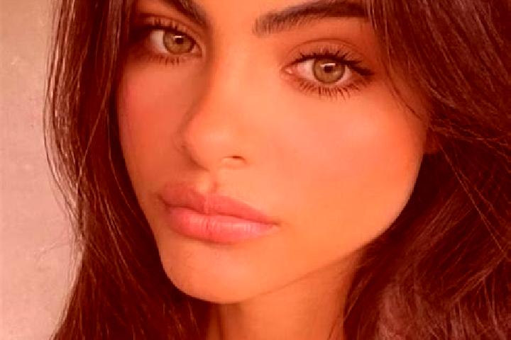 Harper, 36, a brunette green-eyed mixed companion based in Mangshi. Offering Erotic Massage, Domination, OWO, Tantra, CIM. Available for incall and outcall, ...