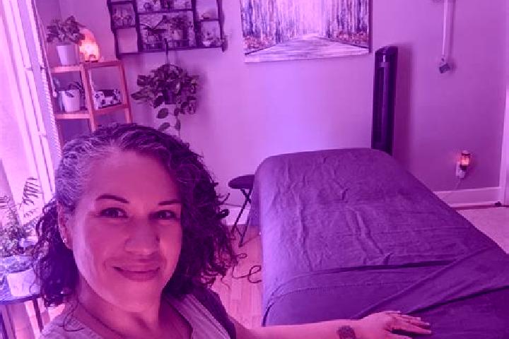 Harper, 37, a auburn brown-eyed latina companion based in Central York. Offering 69, Duos, Massage. Available for incall and outcall, overnight bookings avai...