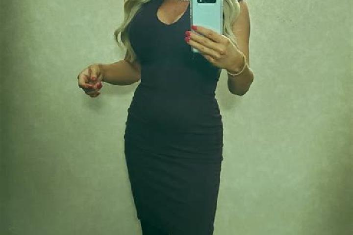 Harper, 37, a blonde amber-eyed indian companion based in Neuville-Coppegueule. Offering CIM, Overnight, Duos. Available for incall and outcall, day and even...