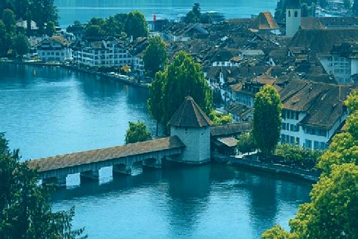 Harper, 37 — Escort in Thundorf, Switzerland