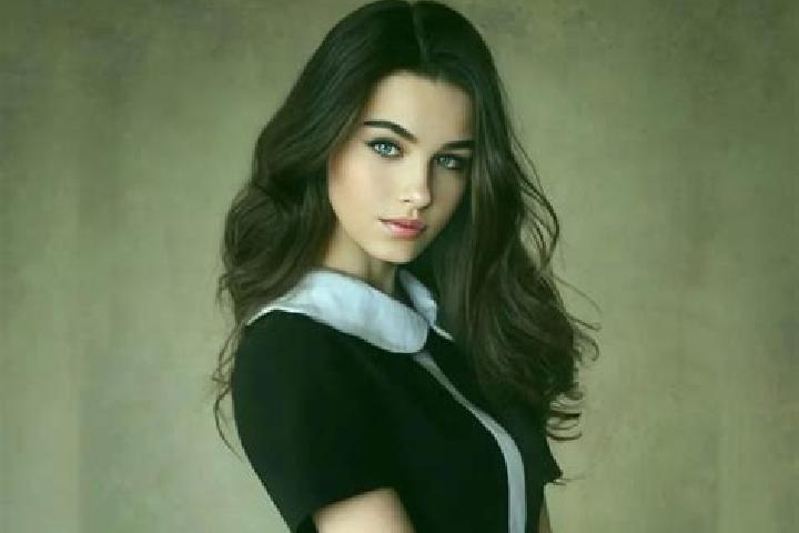 Harper, 39, a black blue-eyed slavic companion based in Bignona. Offering A-Level, GFE, Roleplay. Available for incall and outcall, day and evening dates.