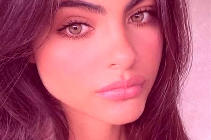 Harper, 39, a brunette dark-eyed middle eastern companion based in Naisano Dua. Offering 69, Tantra, BDSM, OWO, Prostate Massage. Available for incall and ou...