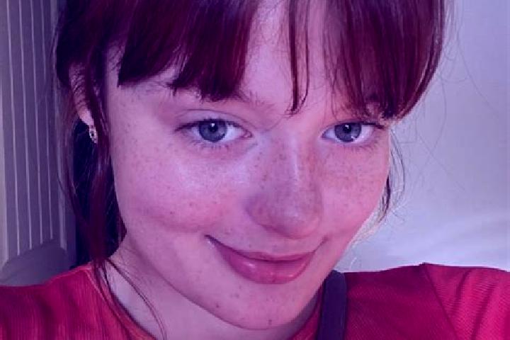 Harper, 39, a red grey-eyed mixed companion based in Azul. Offering CIM, A-Level, Striptease. Available for incall and outcall, day and evening dates.