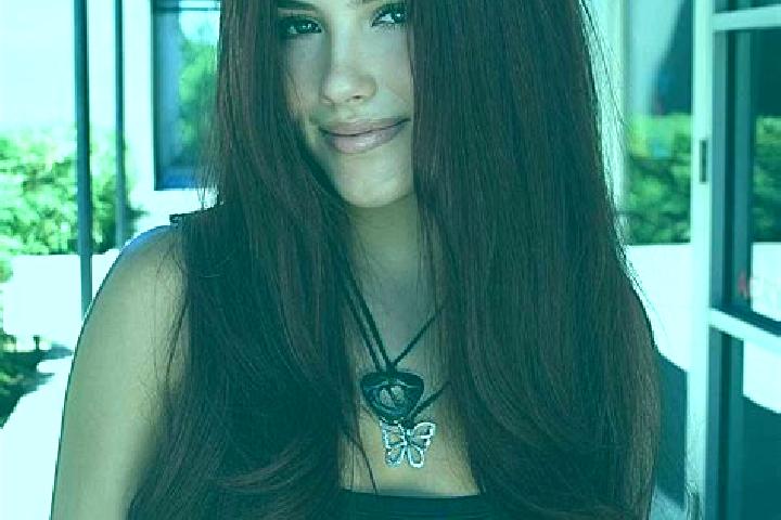 Hazel, 20, a auburn dark-eyed caribbean companion based in Soldanu. Offering Roleplay, Tantra, Striptease, CIM, Travel Companion. Available for incall and ou...