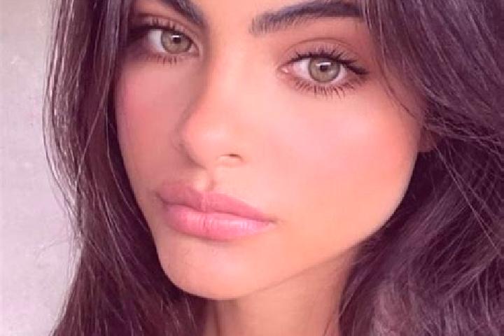 Hazel, 20, a black hazel-eyed caucasian companion based in Ashley. Offering Domination, Dinner Date, Massage. Available for incall and outcall, day and eveni...