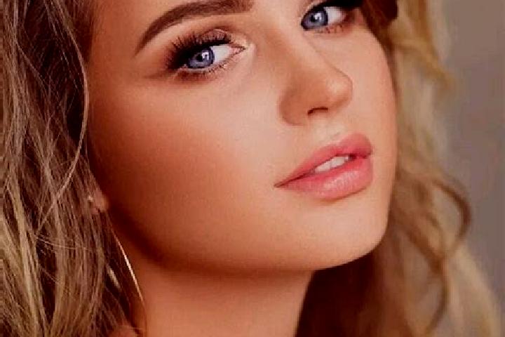 Hazel, 20, a dark blonde blue-eyed middle eastern companion based in Helena Valley West Central. Offering Striptease, Domination. Available for incall and ou...