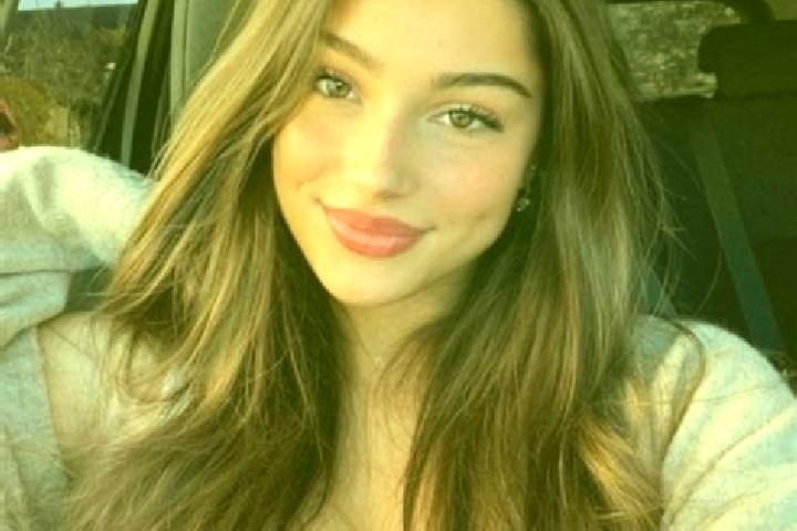 Hazel, 20, a red hazel-eyed slavic companion based in Brezova pod Bradlom. Offering Deep French Kissing, Tantra, Dinner Date. Available for incall and outcal...