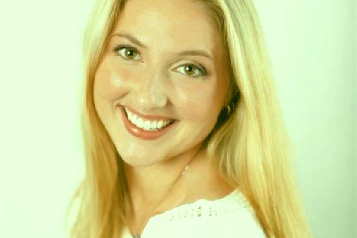 Hazel, 20 — Escort in French Island, United States