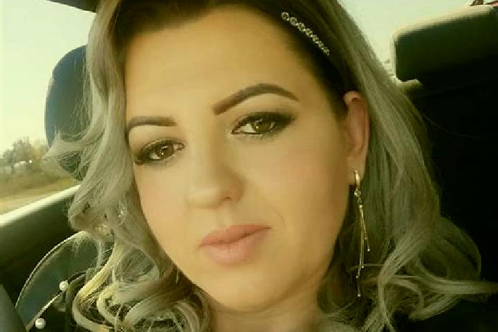 Hazel, 20 — Escort in Gugesti, Romania