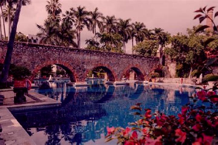 Hazel, 20 — Escort in Zahuatlan de Morelos (San Jose), Mexico