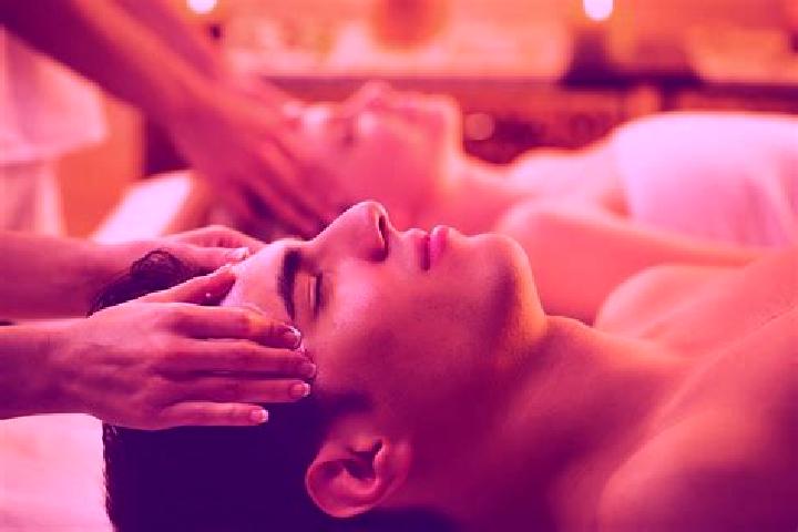 Hazel, 21, a black blue-eyed indian companion based in Harina. Offering Erotic Massage, Deep French Kissing, Duos, Massage, Roleplay. Available for incall an...