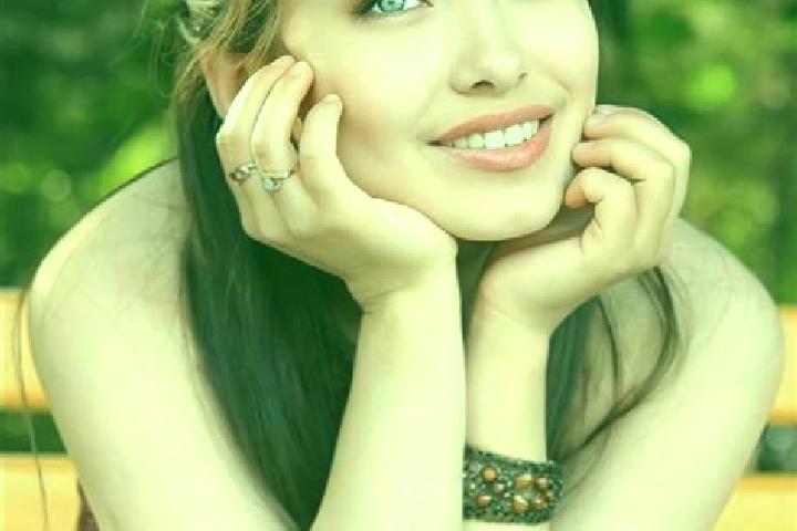 Hazel, 21, a red blue-eyed asian companion based in Bezruky. Offering OWO, CIM, Party Girl, Fetish, Massage. Available for incall and outcall, day and evenin...