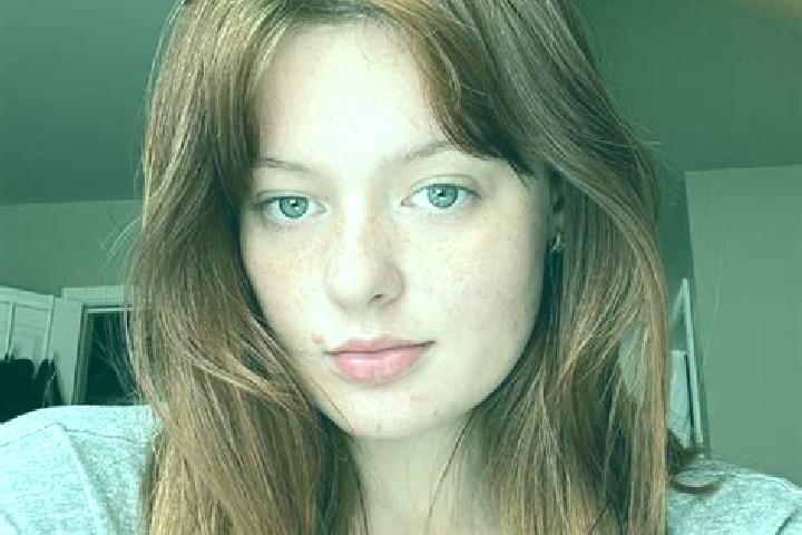 Hazel, 22, a auburn grey-eyed mixed companion based in Mokokchung. Offering 69, GFE, Fetish. Available for incall and outcall, overnight bookings available.
