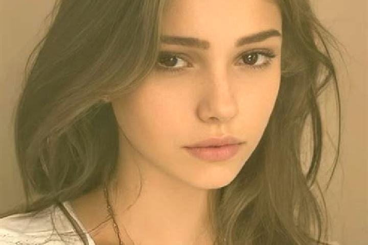 Hazel, 22, a chestnut amber-eyed slavic companion based in Lorton. Offering A-Level, CIM, Roleplay, Deep French Kissing. Available for incall and outcall, da...