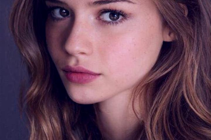 Hazel, 22, a chestnut blue-eyed latina companion based in Caux. Offering Prostate Massage, GFE, Girlfriend Experience. Available for incall and outcall, day ...