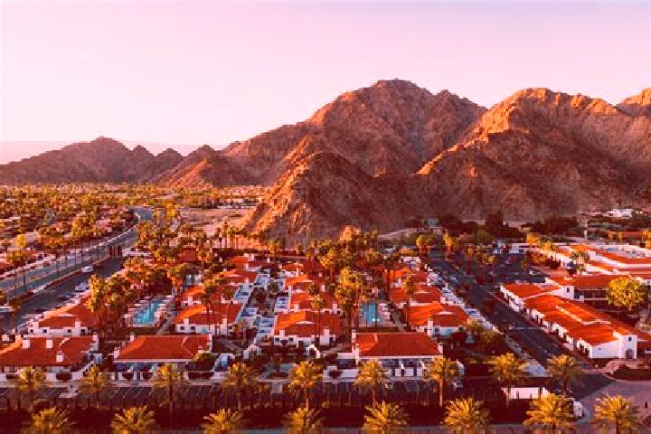 Hazel, 22 — Escort in La Quinta, United States