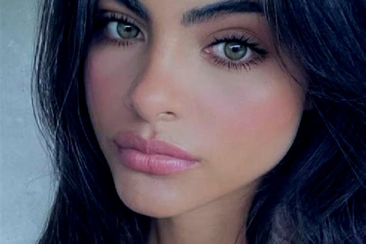 Hazel, 23, a black dark-eyed indian companion based in Yellville. Offering Tantra, Massage, 69. Available for incall and outcall, day and evening dates.